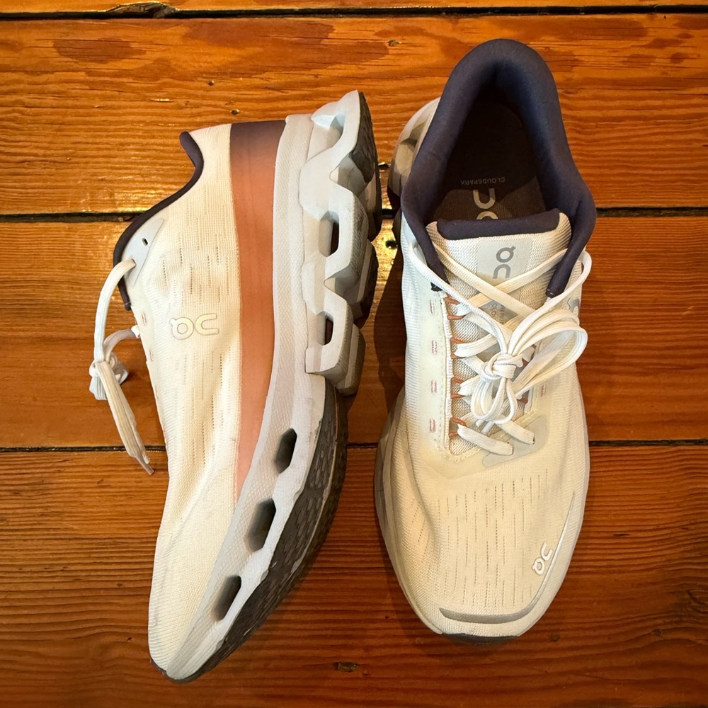 Womens On Running Cloudspark White Sneakers size 10